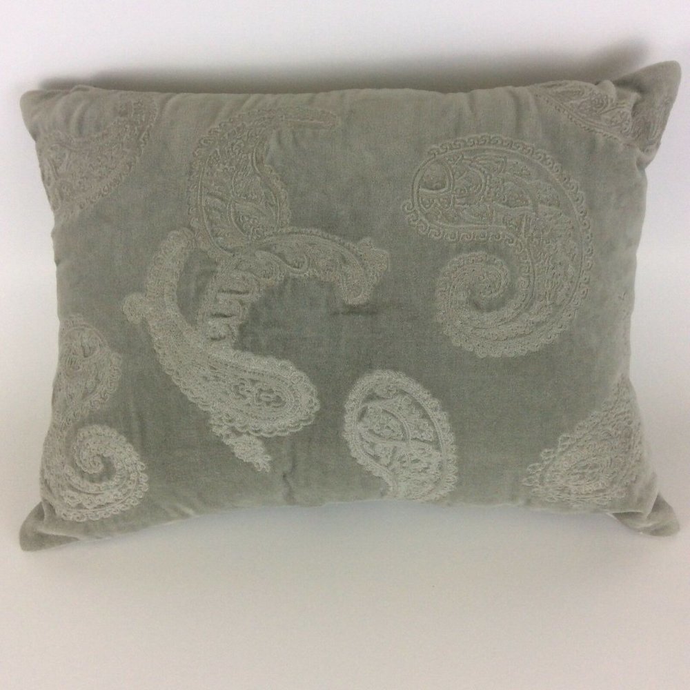 THROW Toss Pillow Gray Paisley Pattern Zippered